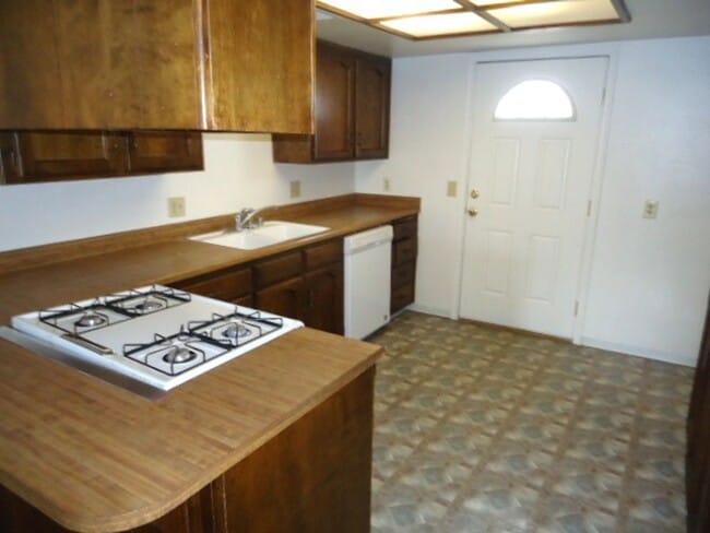 Photo - 1917-1919 W Whitendale Ave Unit 1919