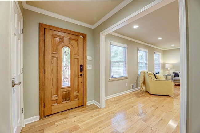 Photo - 1185 Lake Colony Dr