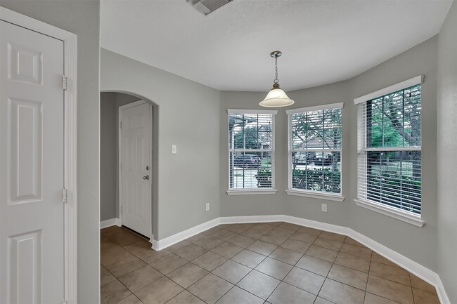 Photo - 3011 Crescent Oaks Park Ln