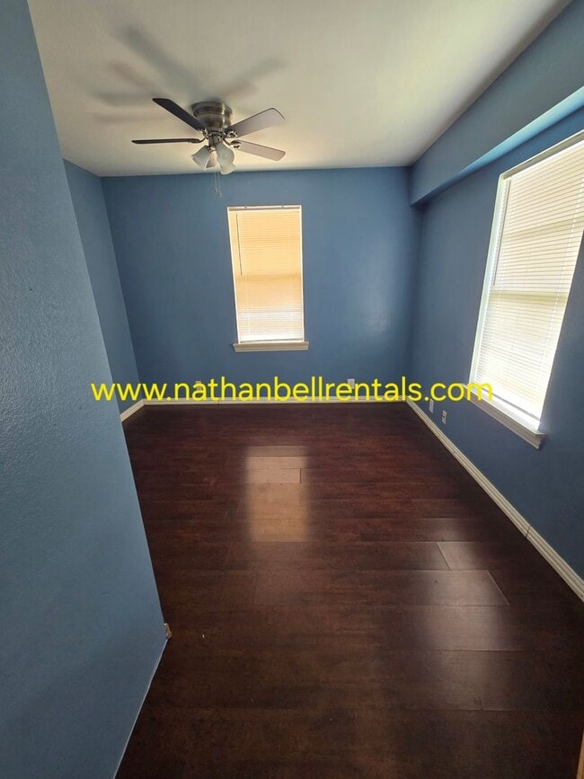 Photo - 3165 E Houston St