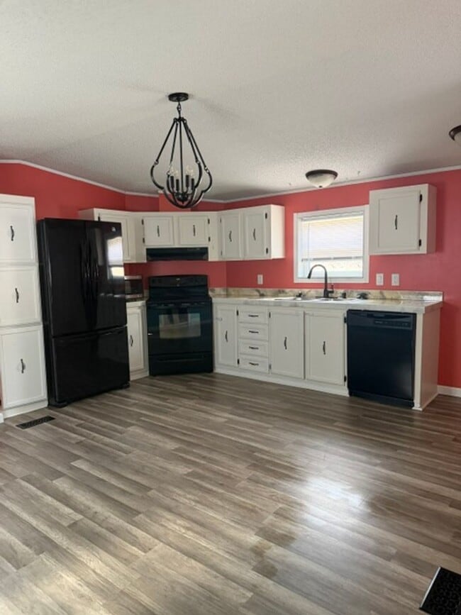 Photo - 2 Bedroom, 1 Bathroom Manufactured Home