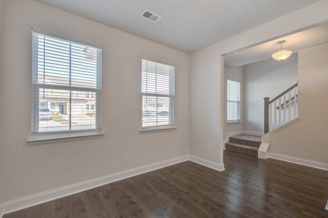 Photo - 7821 Montview Rd