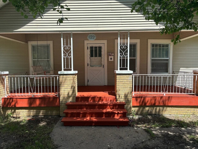 Building Photo - 122 N Glenn St