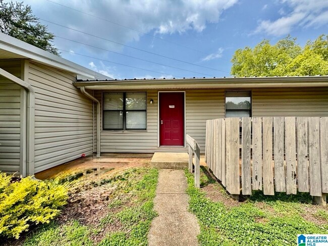 Building Photo - 1700 Greenbrier Dear Rd Unit 403, 106A