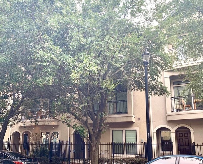 Photo - 1623 Stuart St