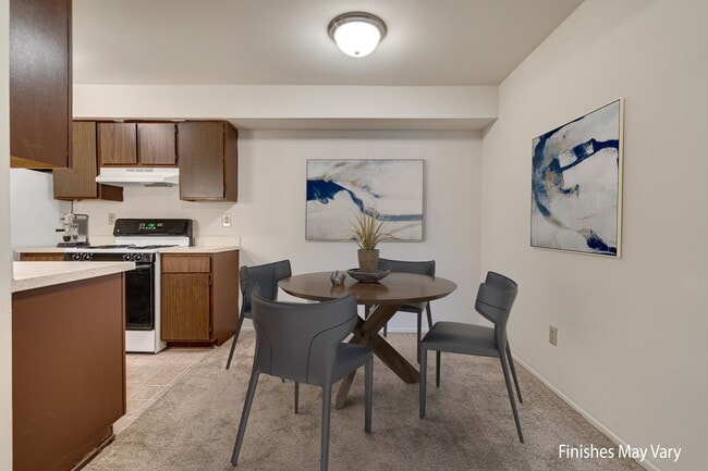 Photo - Fox Pointe Apartments