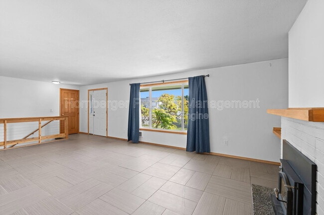 Photo - 1703 N Walnut Rd