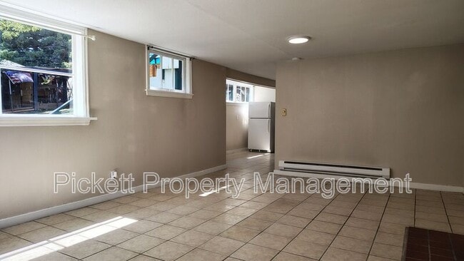 Photo - 4121 W D St Unit B