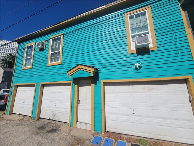 Photo - 1707 Market St