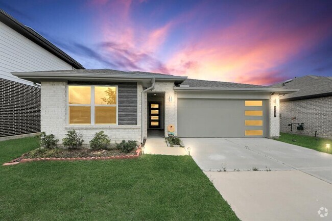 Building Photo - 7007 Fleetwood Crescent Wy Rental