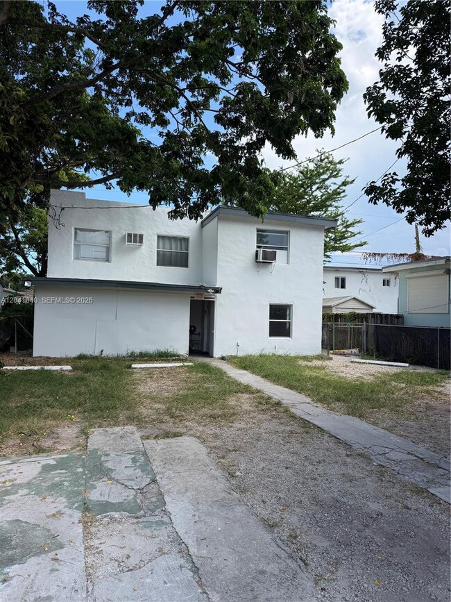 1832 NW 46th St Unit l