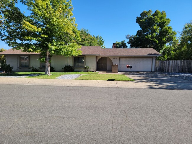 3 Bedroom House across the street from Mar... - 3 Bedroom House across the street from Mar...