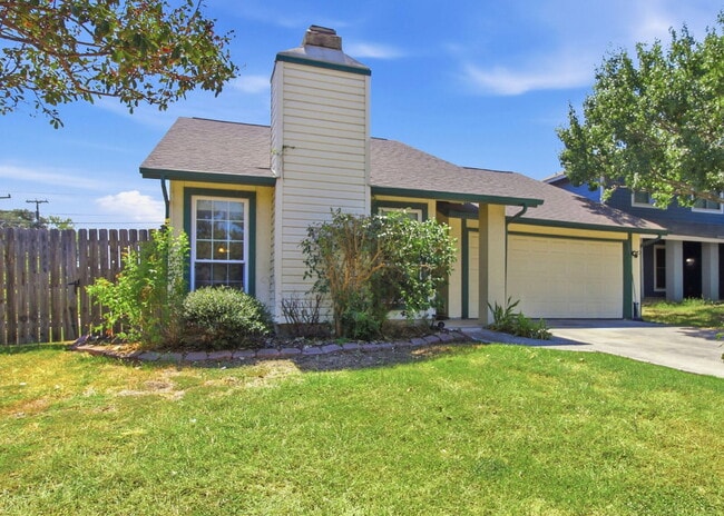 Building Photo - Corner-Lot Garden Home with Fireplace and Private Patio