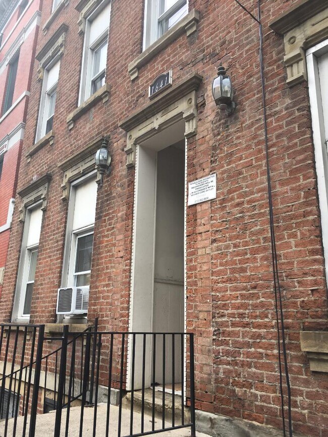 Photo - 1641 Sycamore