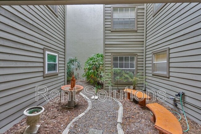 Photo - 2500 Winding Creek Blvd