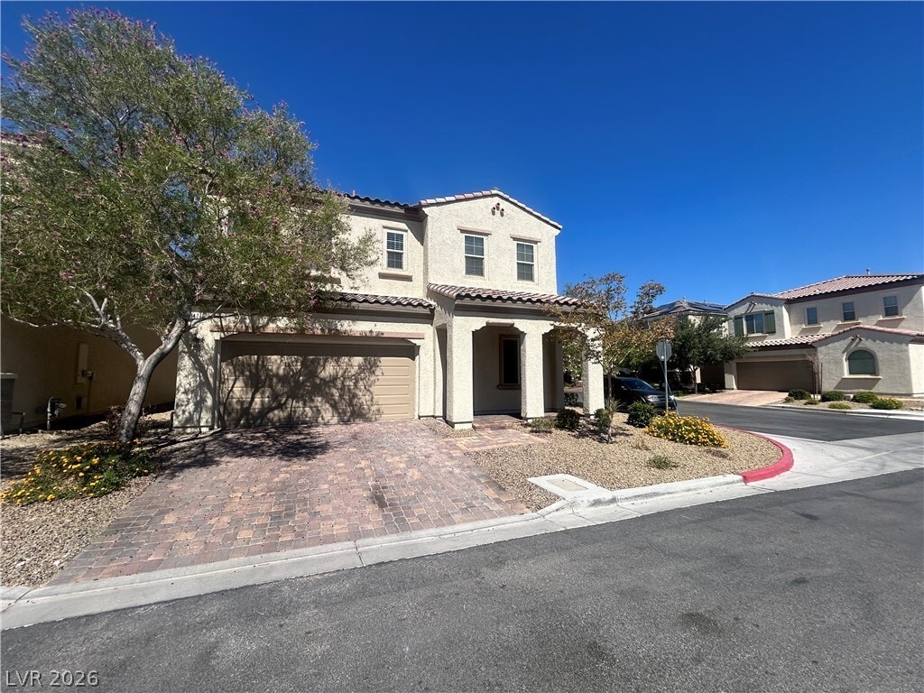 Photo - 5947 Castell Canyon St