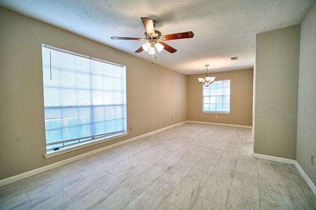 Photo - 2314 Pebbledowne Cir