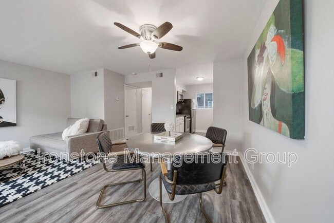 Photo - 3640 S Indianapolis Ave