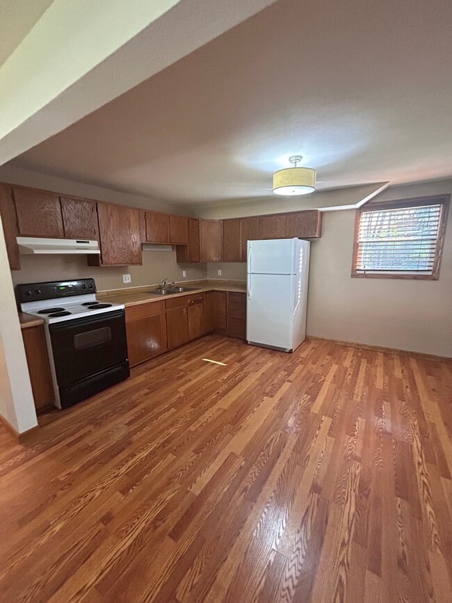 Building Photo - 640 S Colonial Pky Unit 1