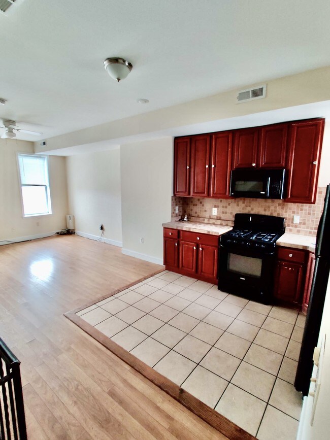 Photo - 1717 N 21st St Unidad 2