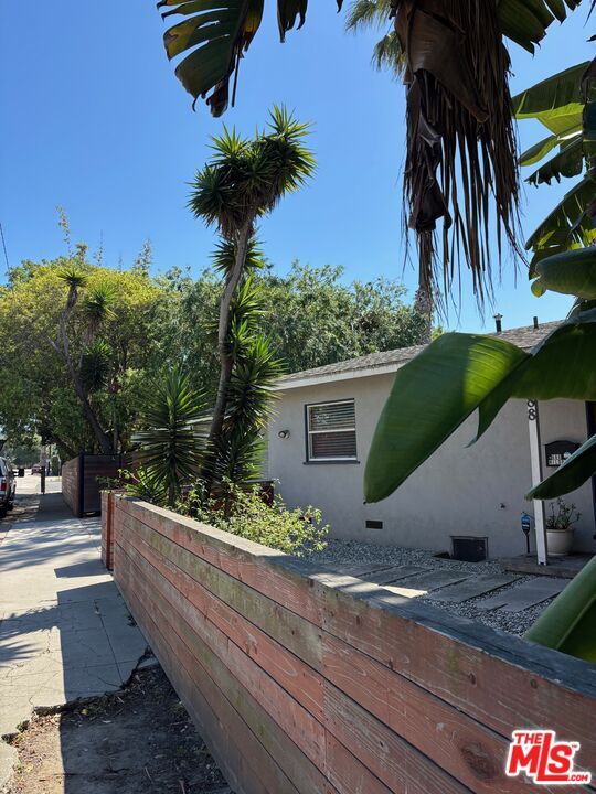 Building Photo - 688 Mildred Ave