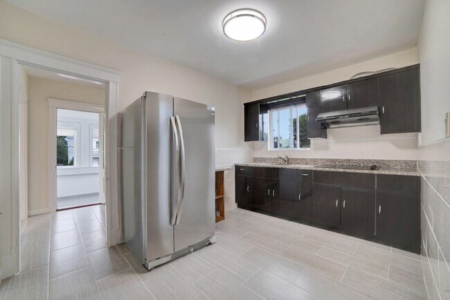 Photo - 10 Bedford St Unit 1