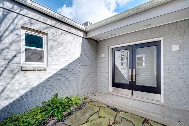 Photo - 1107 Stoney Hill Dr