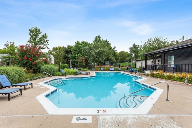 Dive into relaxation at Eagle Rock Apartments at Abingdon with a stunning pool surrounded by lush landscaping. Unwind in style while enjoying our inviting outdoor space. Make this your new oasis—schedule your tour today!