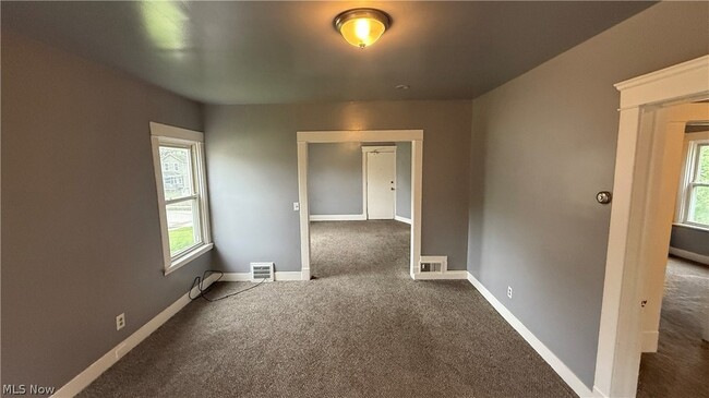 Photo - 1187 Addison Rd Unit 4