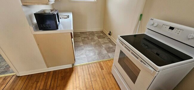 Photo - 1302 S 15th St Unit A