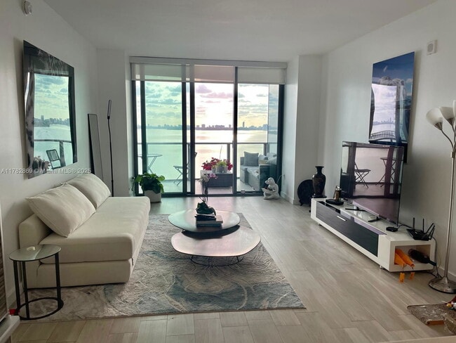 Photo - 460 NE 28th St Condo Unit 1902