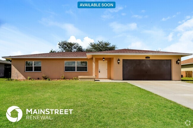 Building Photo - 1326 SW 10th Pl Rental