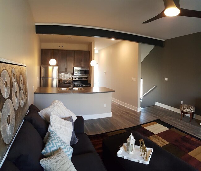 Living Room / Kitchen - 6240 Ballard Ave