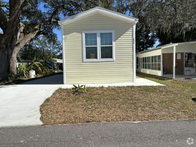 Building Photo - 5538 Laura St Rental