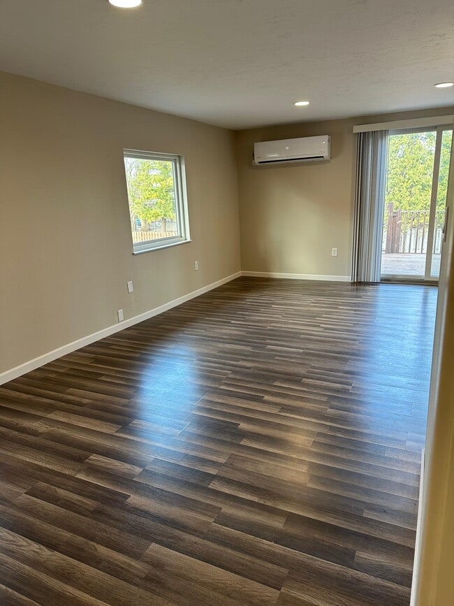 Photo - 1414 S Rebecca Ln