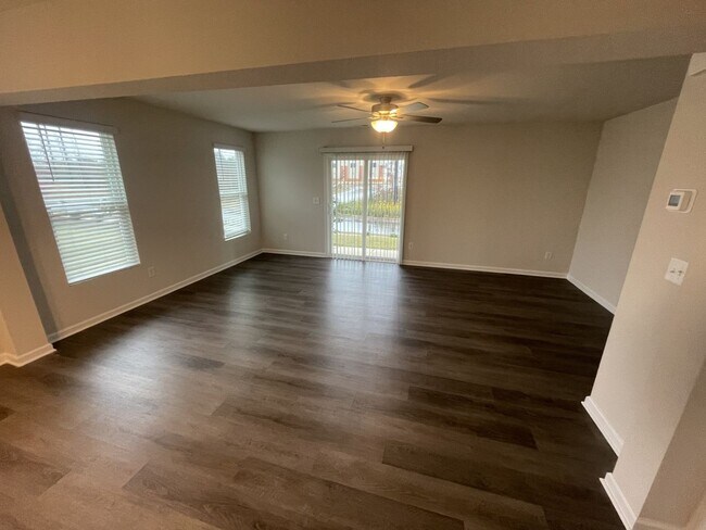 Photo - 3 Bd 2 Ba detached House