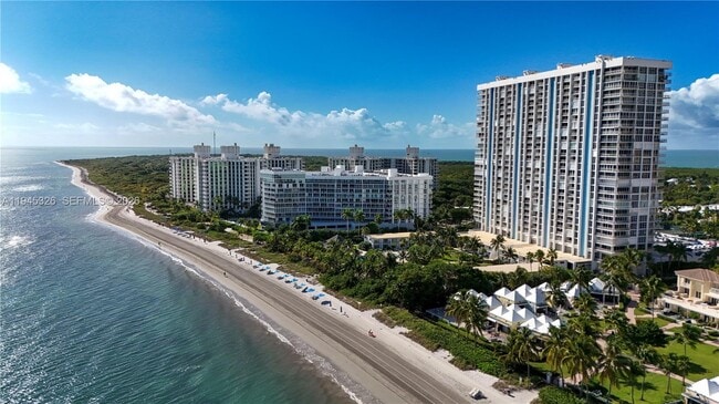 Building Photo - 881 Ocean Dr