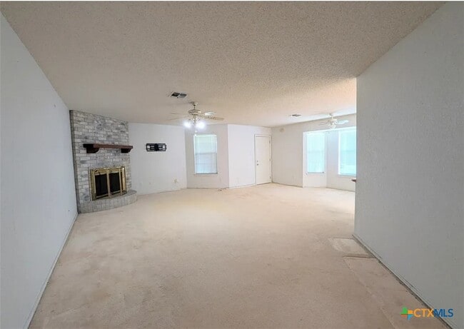 1428 Devin Dr