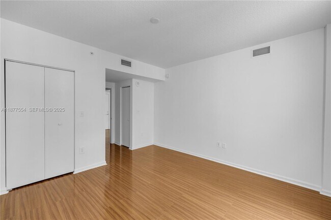 Photo - 18800 NE 29th Ave Unit 230