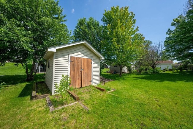 Photo - 1281 Applewood Way