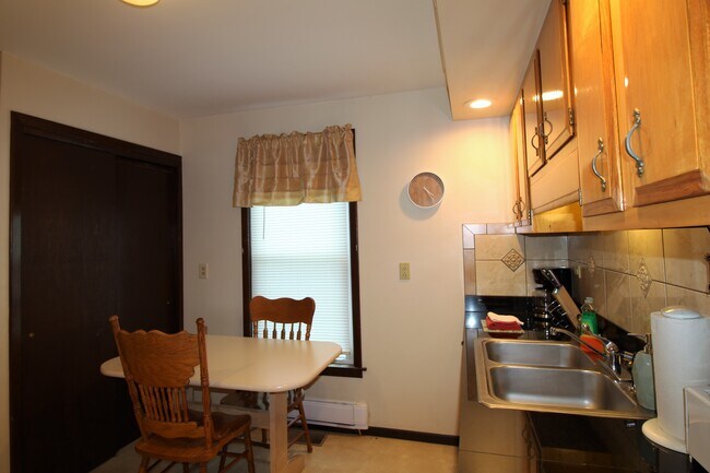 Eat in Kitchen