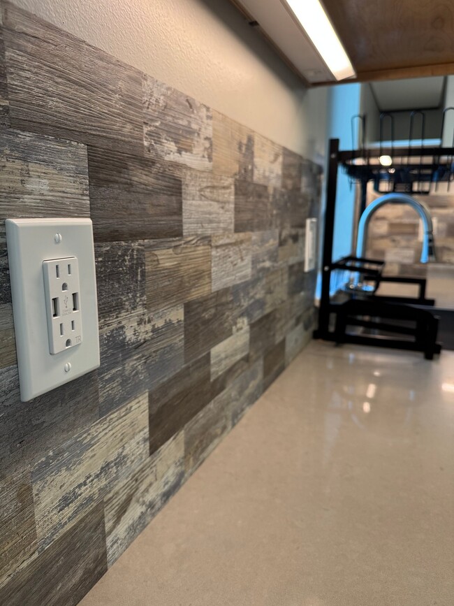 Photo - 2216 1/2 Motta St