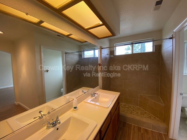 Photo - 960 Vallerand Rd