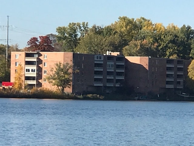 Building Photo - 329 Geneva Ave N Unit 204