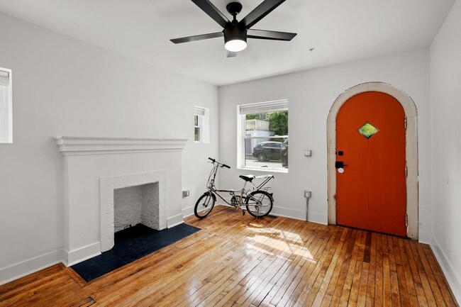 Photo - 217 W 13th St Unit 1B