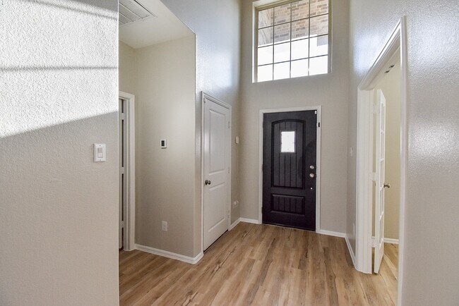 Photo - 3716 Vail Spgs Dr