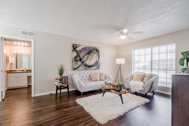 Park Villas Apartments 817-732-1149