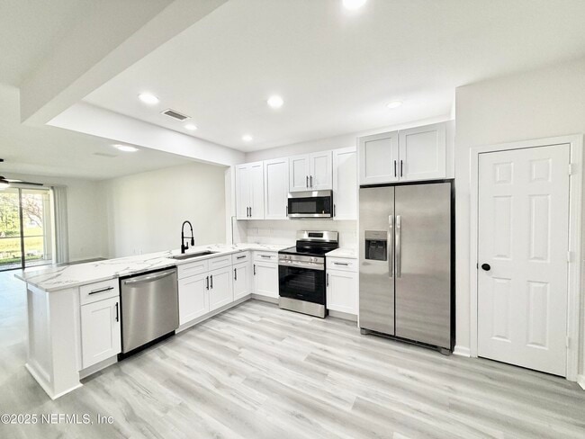 Photo - 13424 English Peak Ct