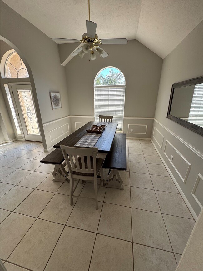 Photo - 14024 Shoreline Dr