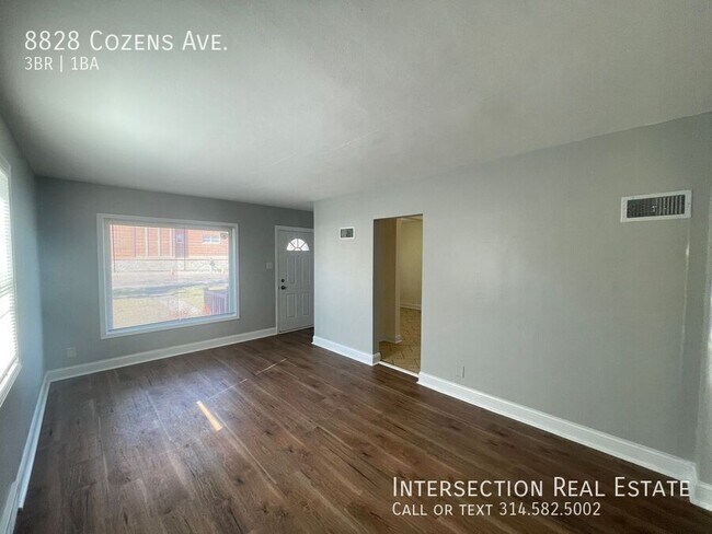 Photo - 8828 Cozens Ave